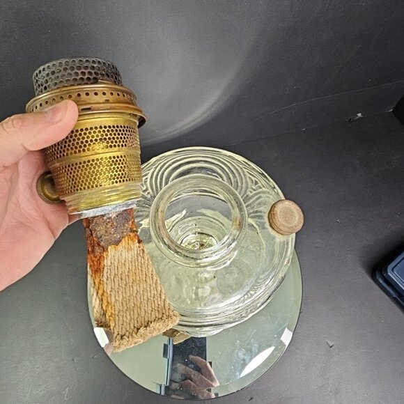 Vintage ALADDIN Clear Washington Drape Lamp Glass Model B Burner Parts Repair US - Picture 10 of 14